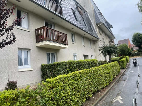 A vendre T2 sécurisé de 45 m² à Touques - Résidence avec gardien