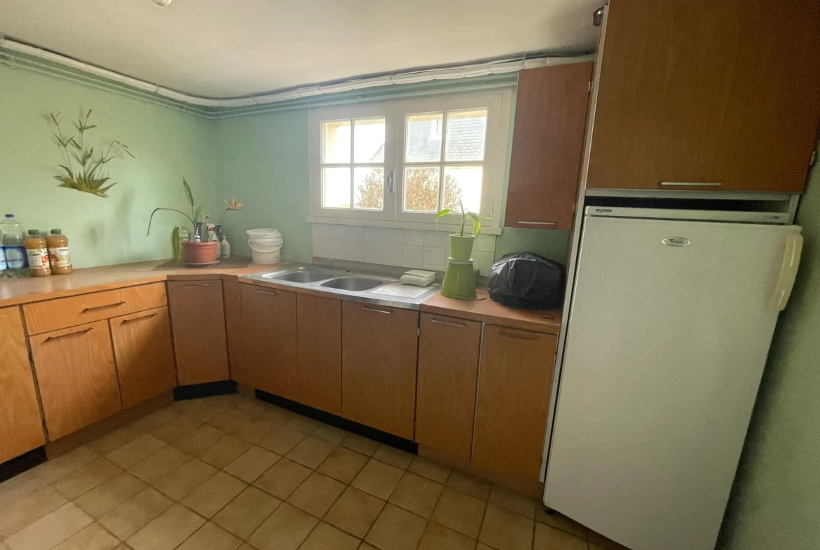 Maison de ville de 113 m² avec grand terrain à Camors, vue dégagée 