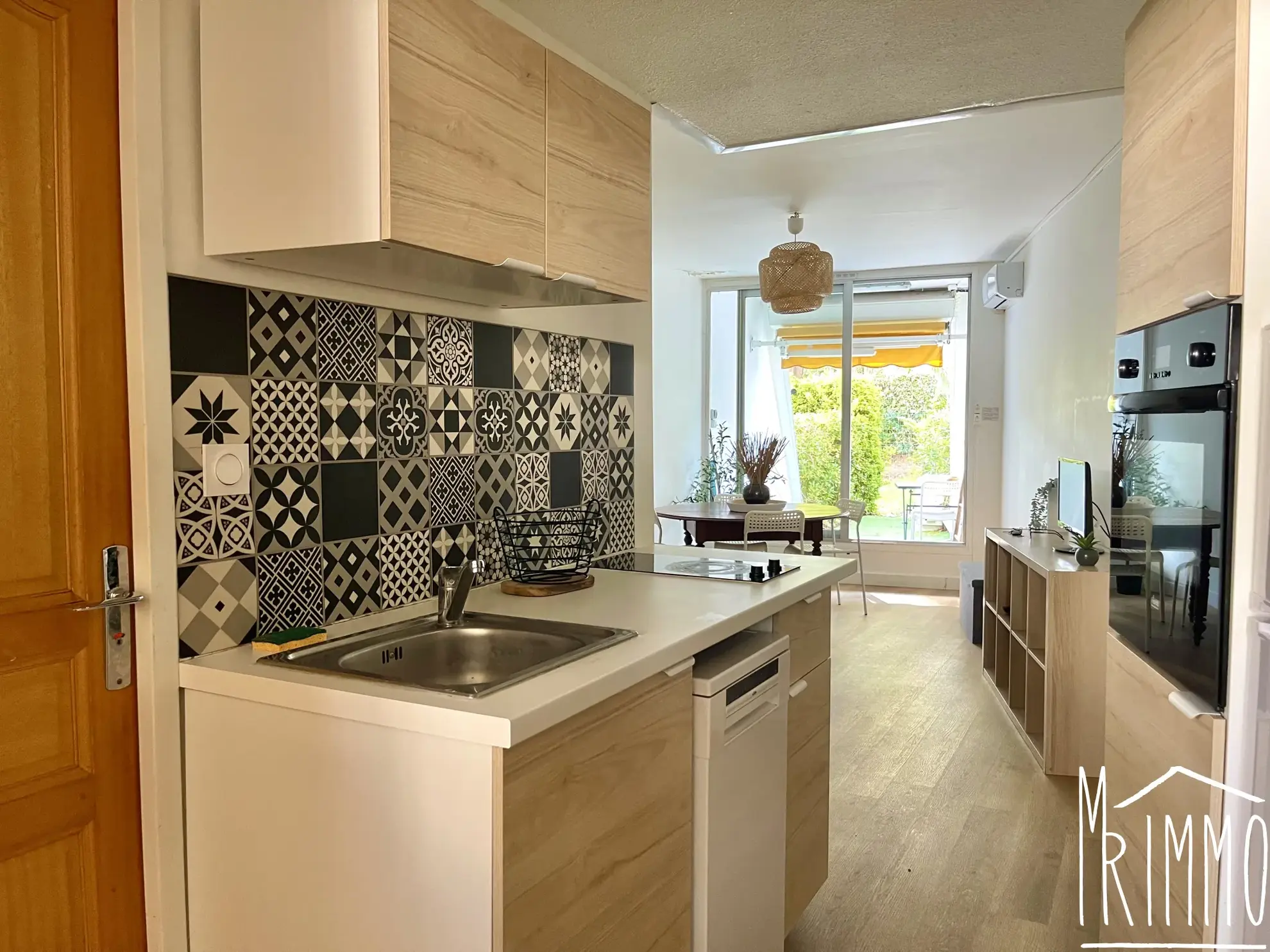 Charmant appartement T3 en rez-de-jardin à La Grande-Motte avec parking et terrasse 