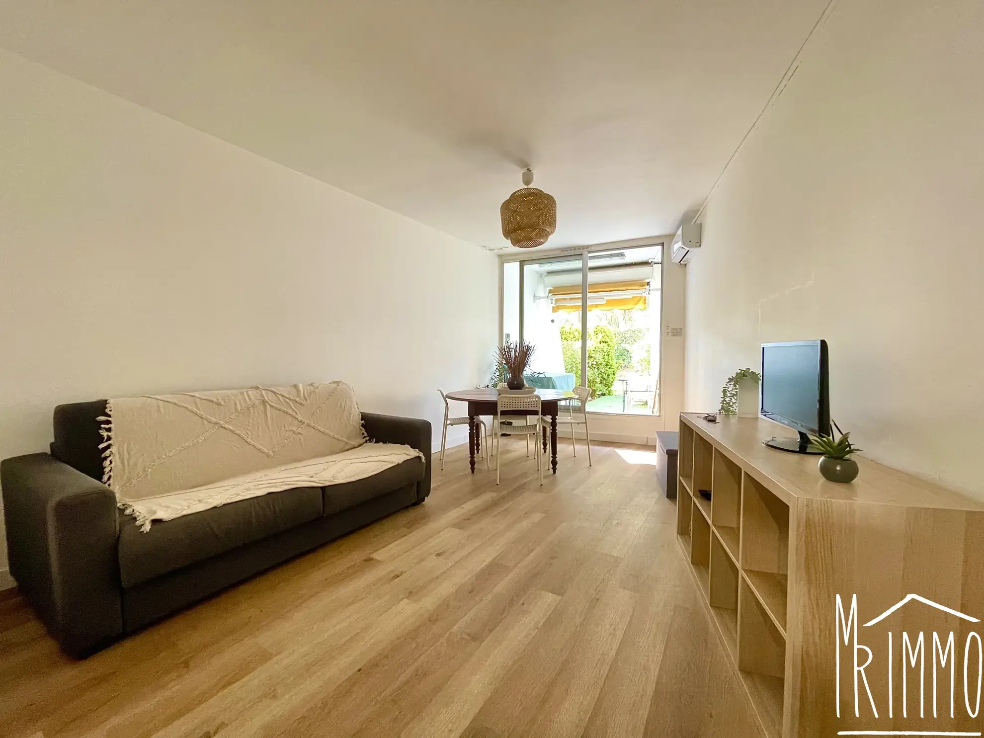 Charmant appartement T3 en rez-de-jardin à La Grande-Motte avec parking et terrasse 