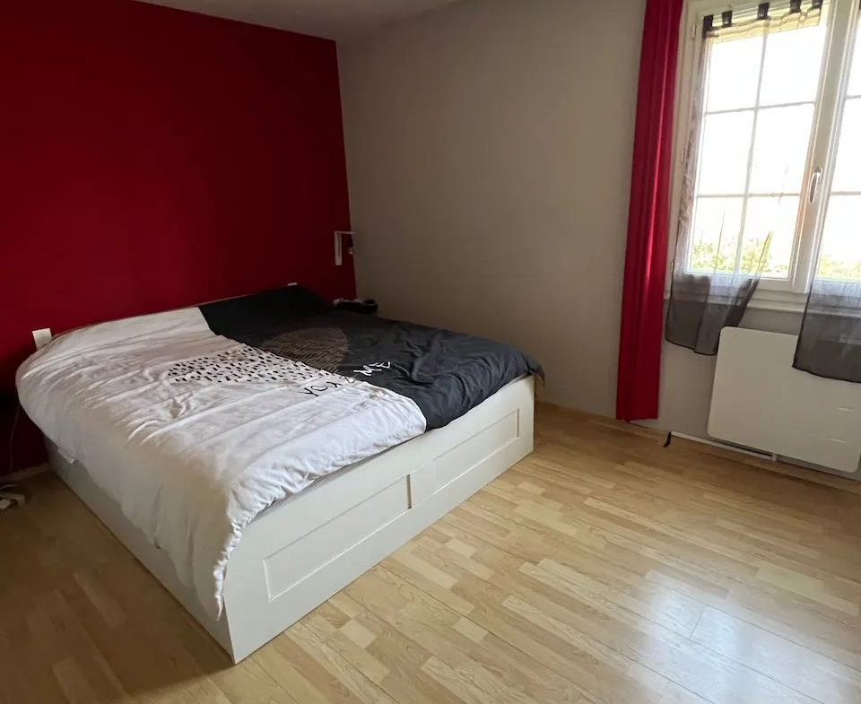 Maison familiale à Thiré avec jardin, garage et dépendances - 150 m² 