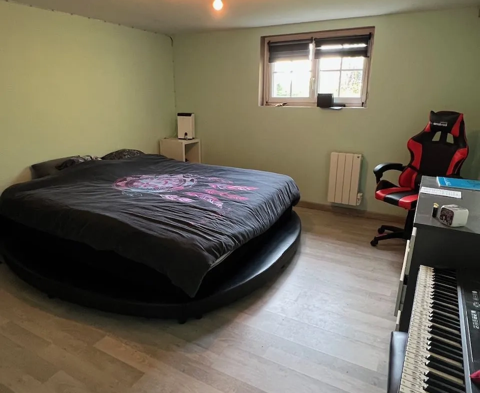 Maison familiale à Thiré avec jardin, garage et dépendances - 150 m² 