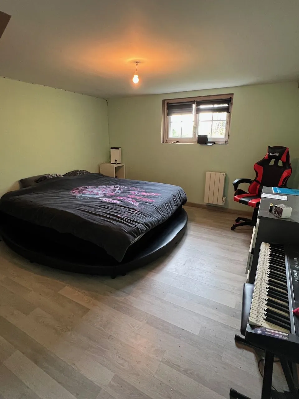 Maison familiale à Thiré avec jardin, garage et dépendances - 150 m² 
