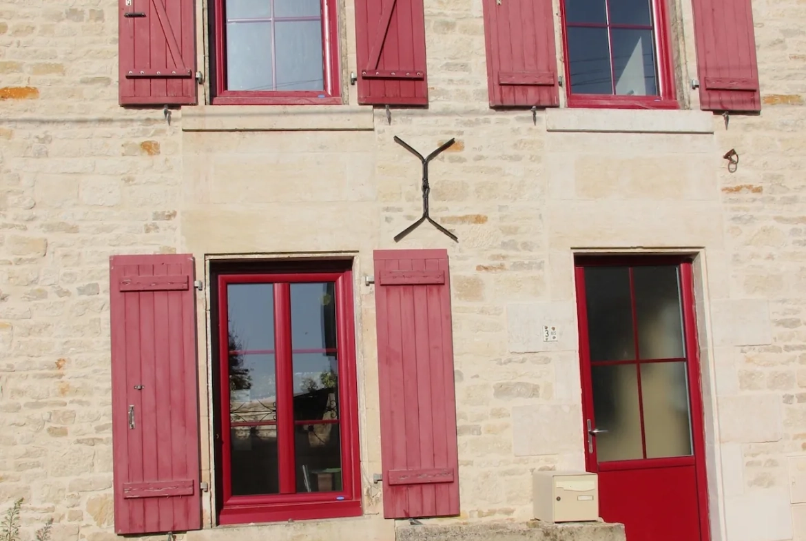 Maison en pierre avec jardin et terrain constructible à Sansais - Marais Poitevin 