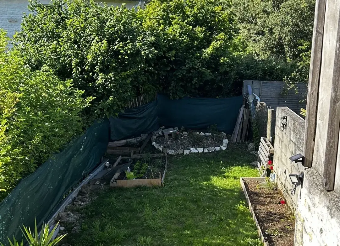 Maison en pierre avec jardin et terrain constructible à Sansais - Marais Poitevin 