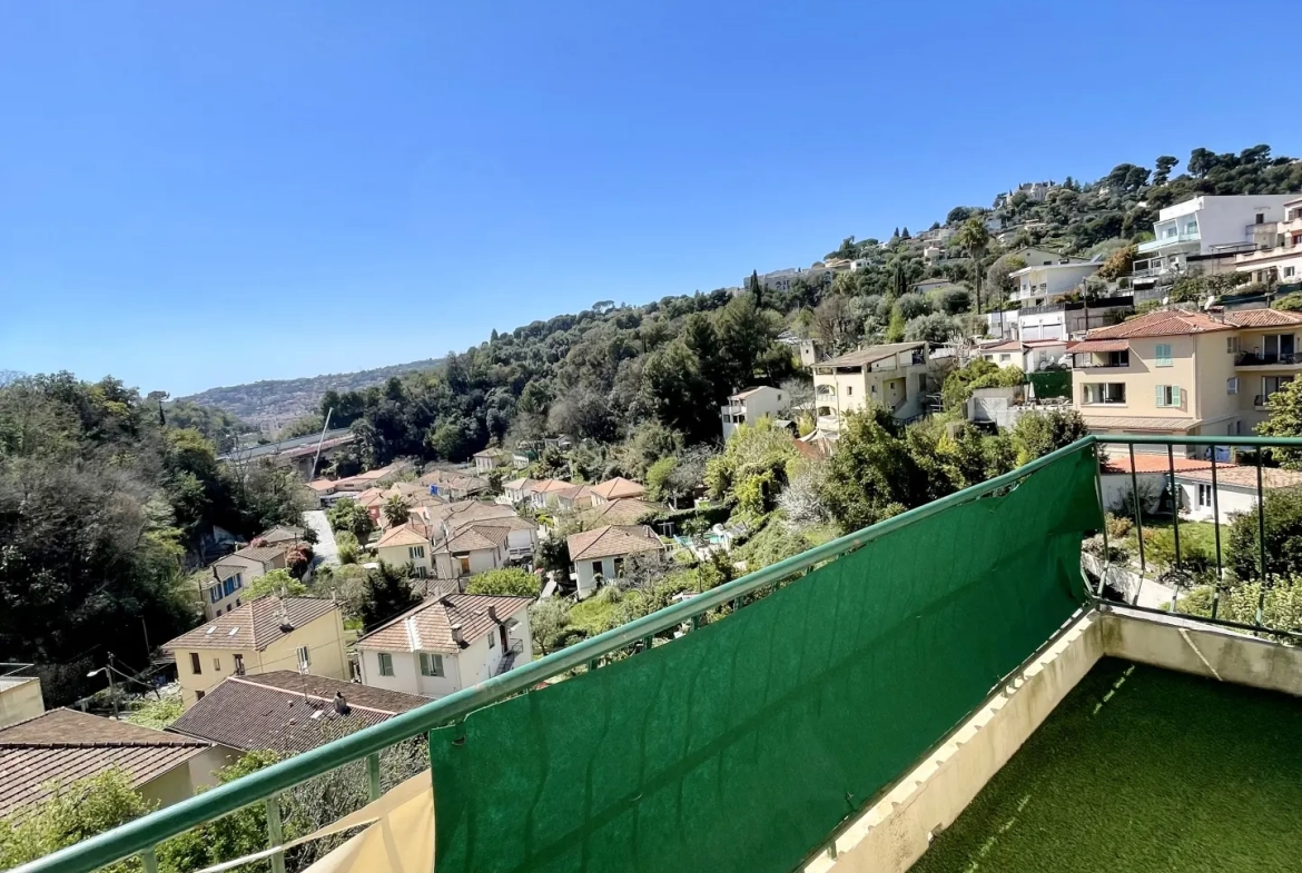 Studio lumineux avec balcon et vue montagne à Nice - idéal investissement ou résidence principale 