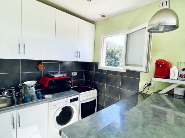 Studio lumineux avec balcon et vue montagne à Nice - idéal investissement ou résidence principale 