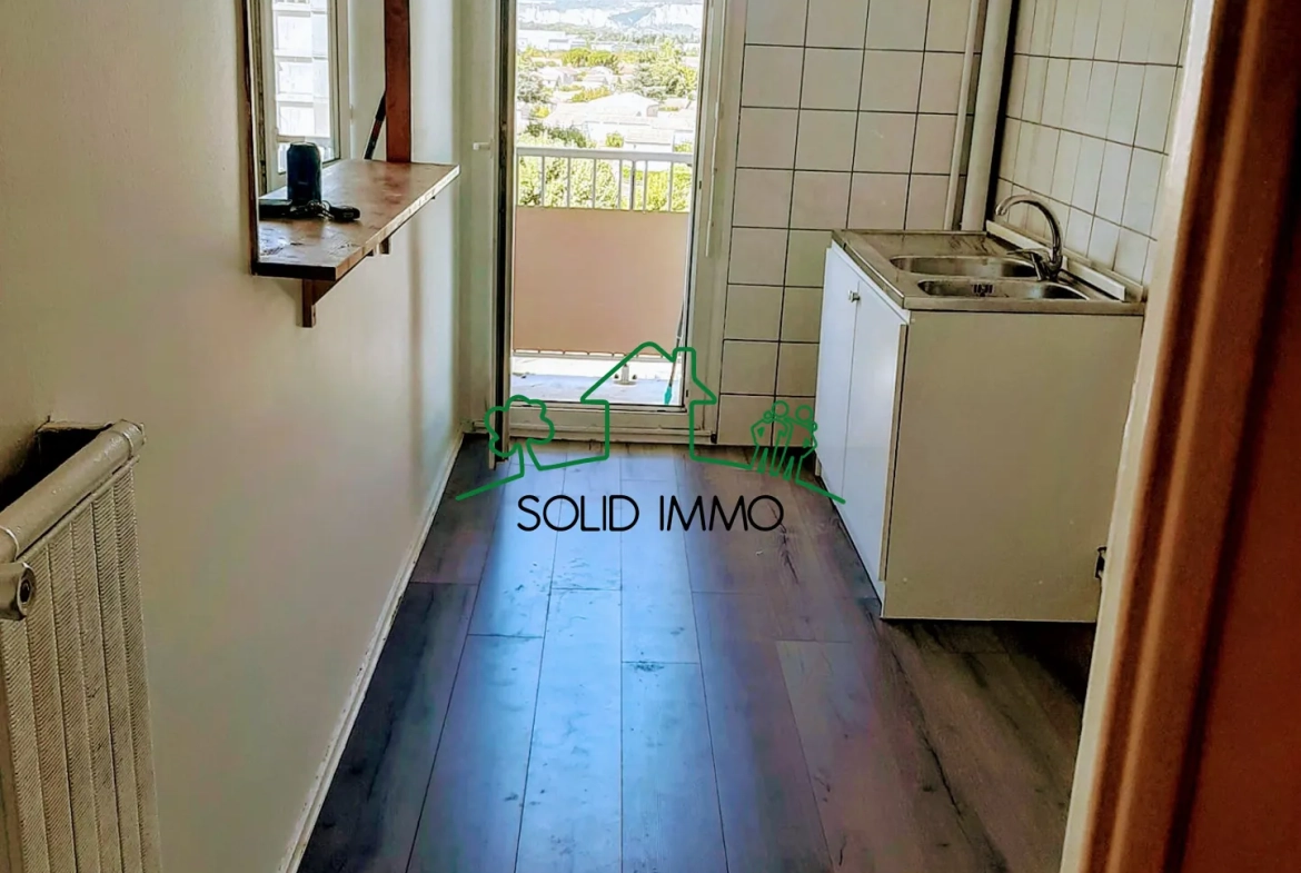 Appartement T4 lumineux de 69,4 m² à Montélimar centre-ville 