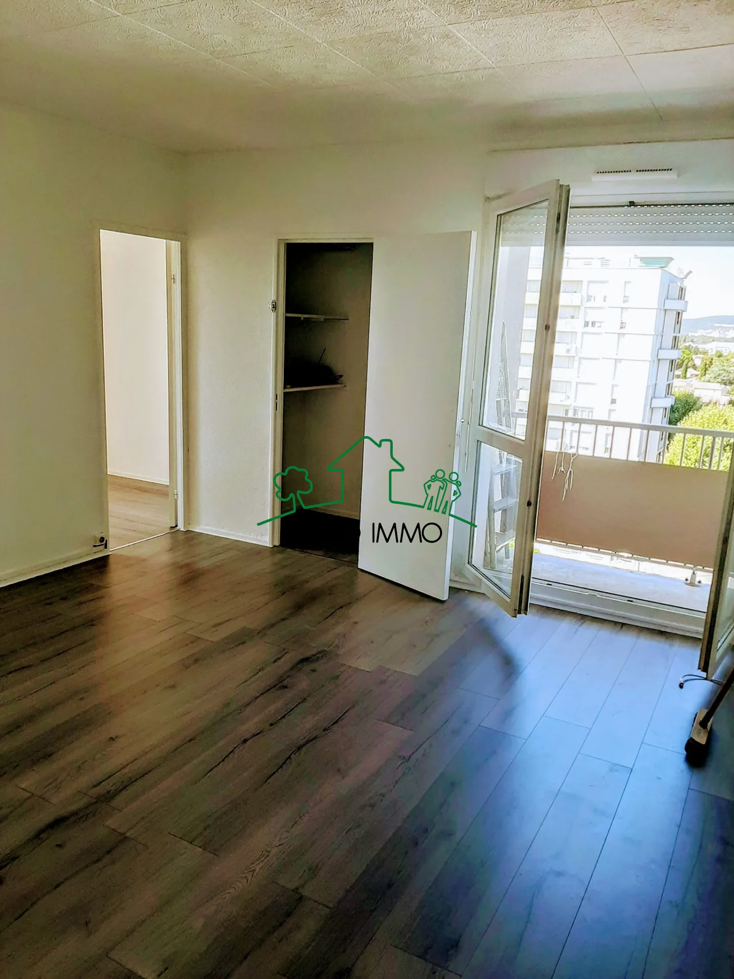 Appartement T4 lumineux de 69,4 m² à Montélimar centre-ville 