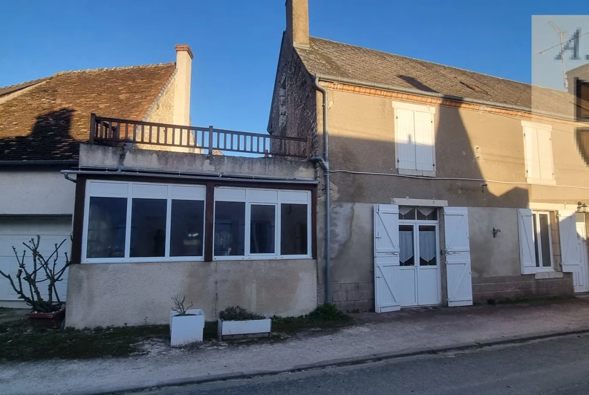 Maison de village à Maves près de Blois avec 4 chambres et garage 