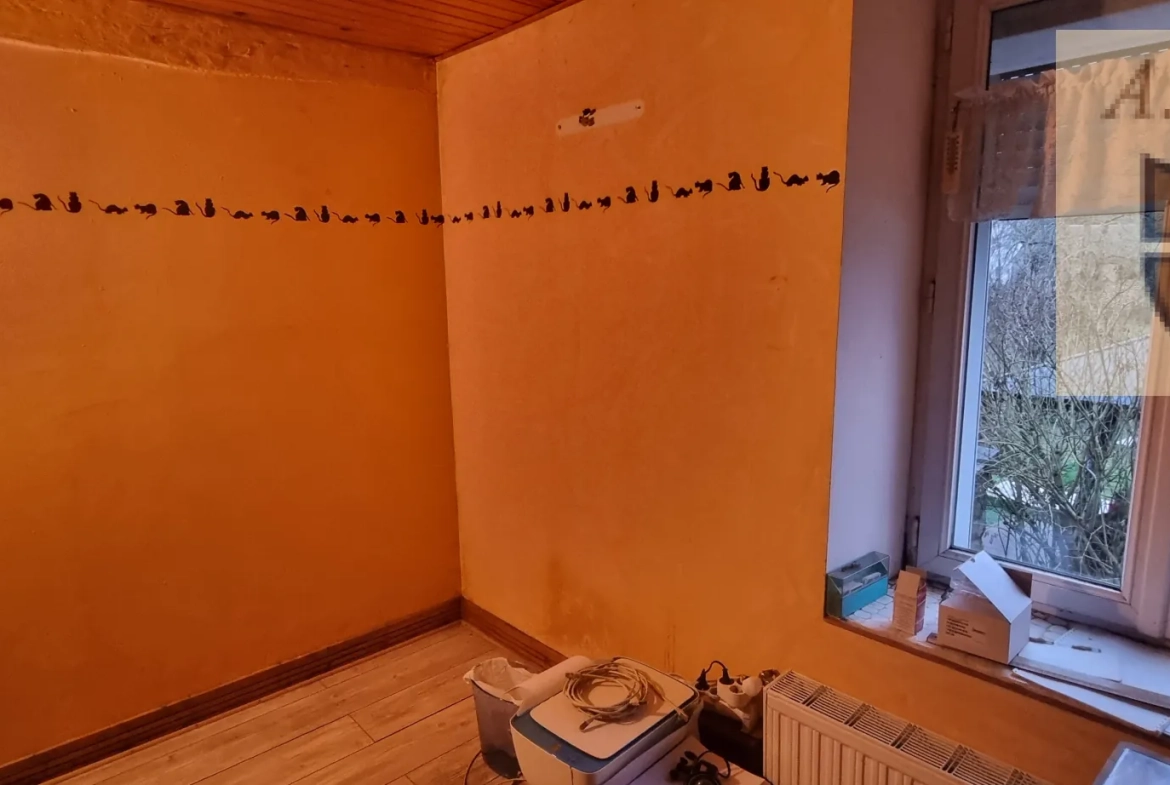 Maison de village à Maves près de Blois avec 4 chambres et garage 