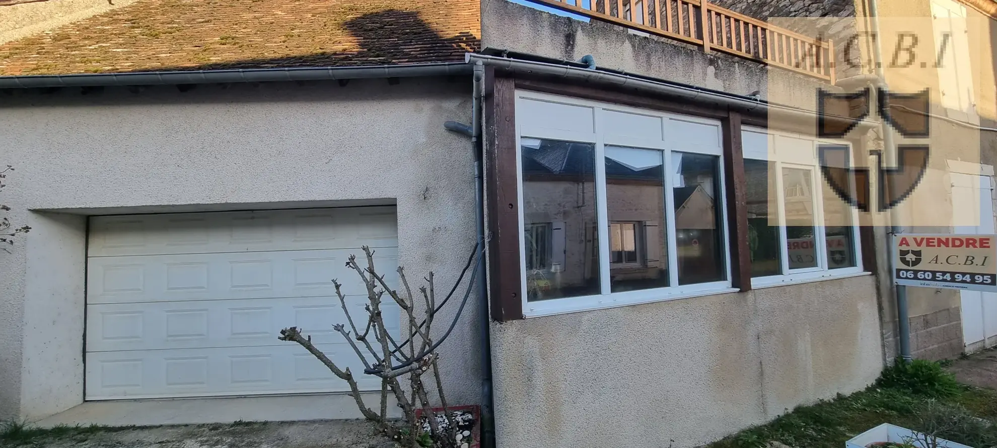 Maison de village à Maves près de Blois avec 4 chambres et garage 
