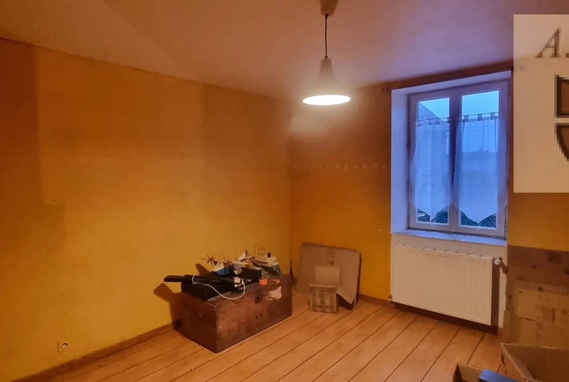 Maison de village à Maves près de Blois avec 4 chambres et garage 