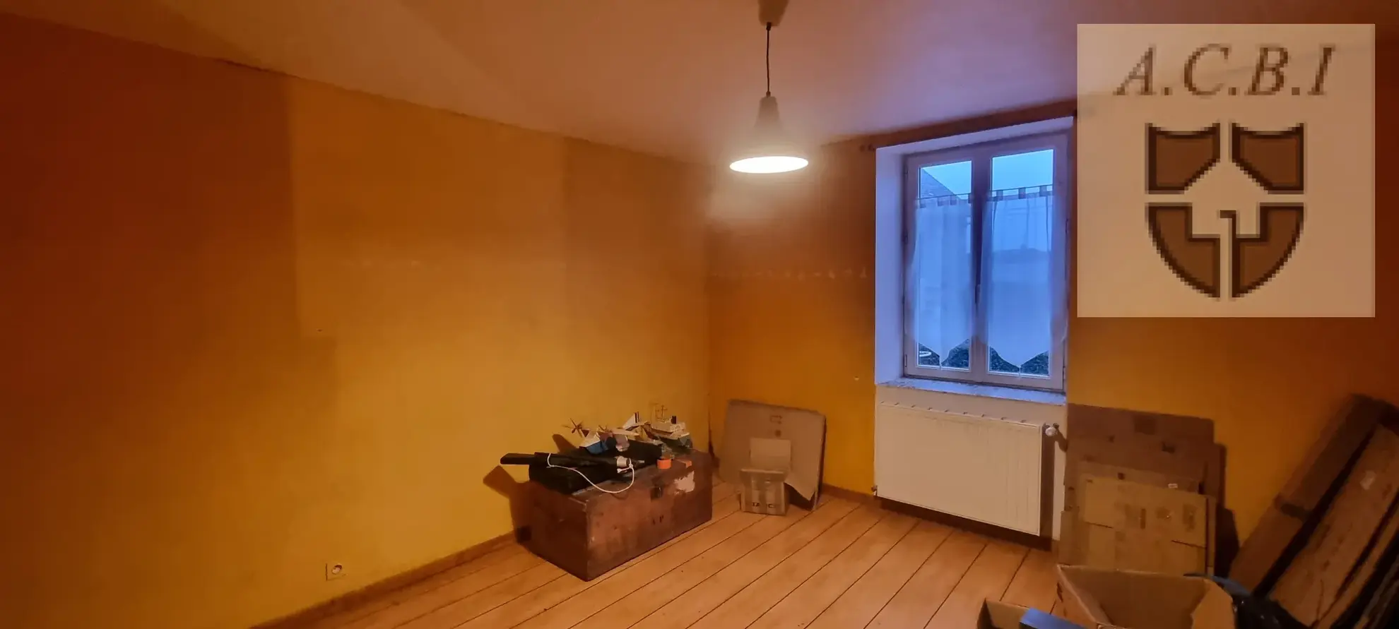 Maison de village à Maves près de Blois avec 4 chambres et garage 