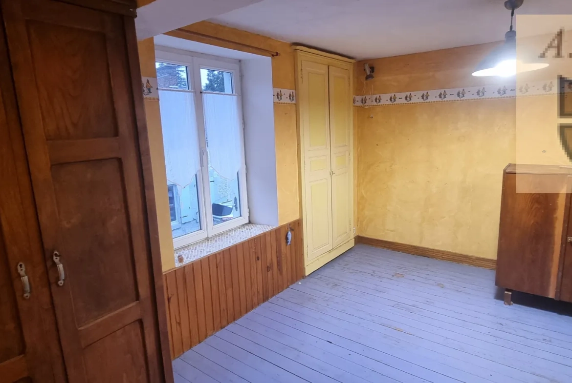 Maison de village à Maves près de Blois avec 4 chambres et garage 
