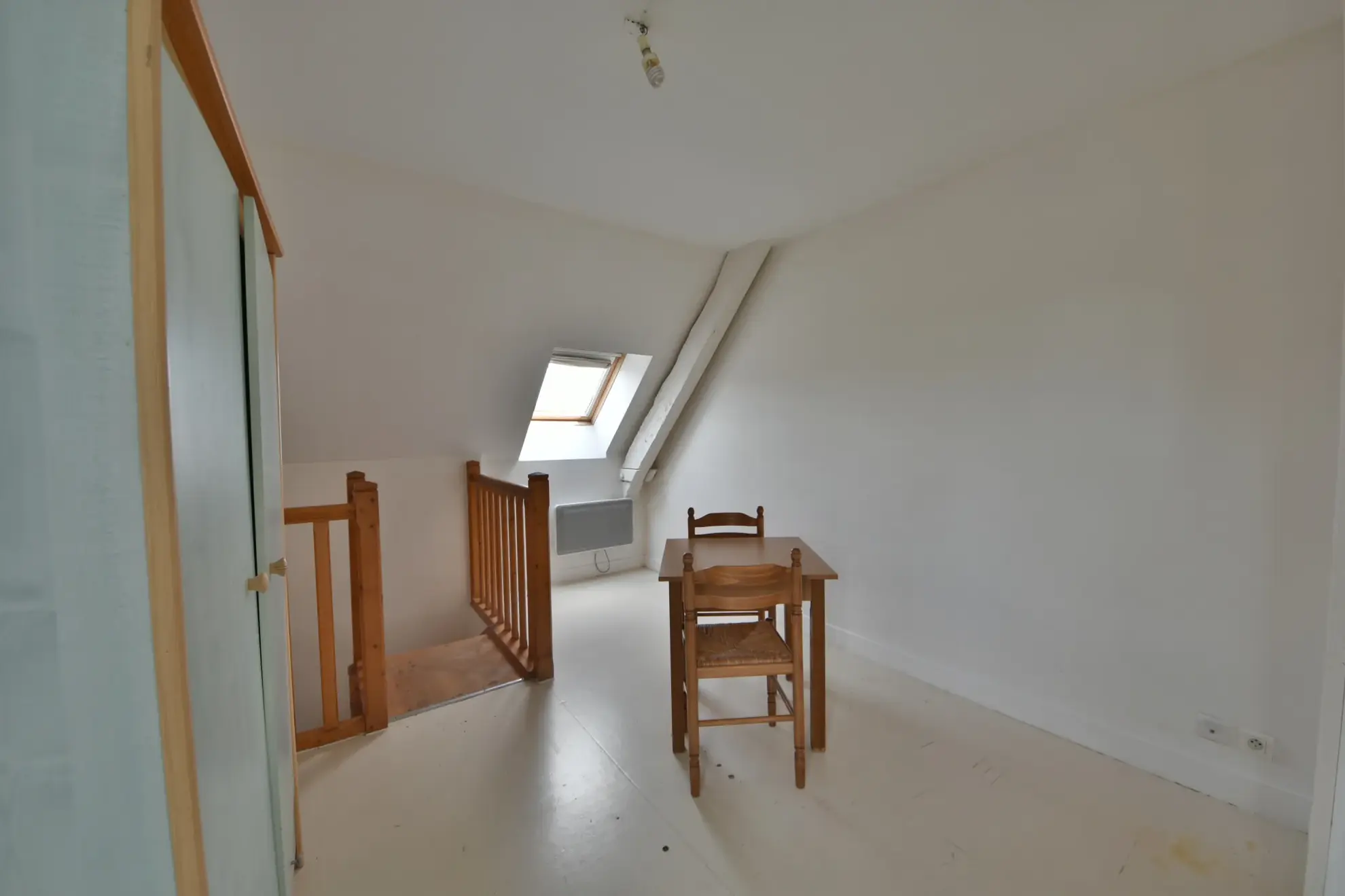 Maison en pierre à vendre à Saint Solve, centre du village, 120 m² 