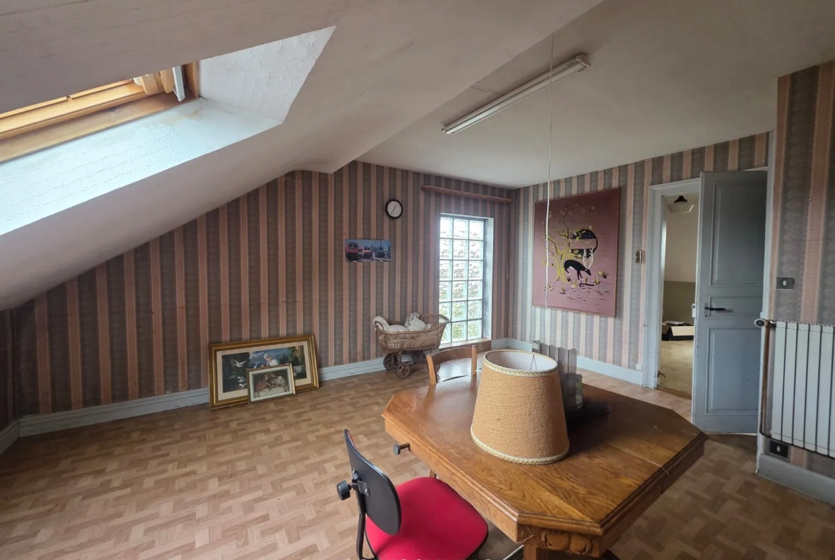 Maison avec potentiel de 186 m² à Montreux-vieux, idéal investisseur 