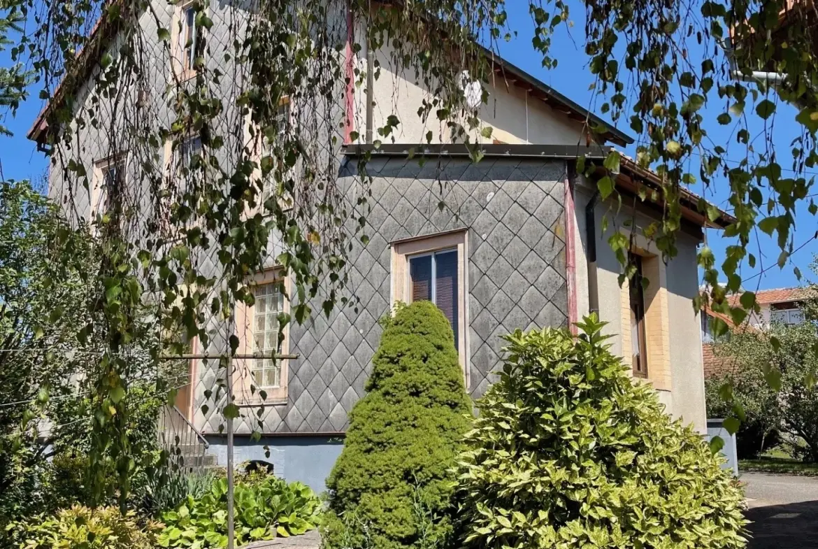 Maison avec potentiel de 186 m² à Montreux-vieux, idéal investisseur 