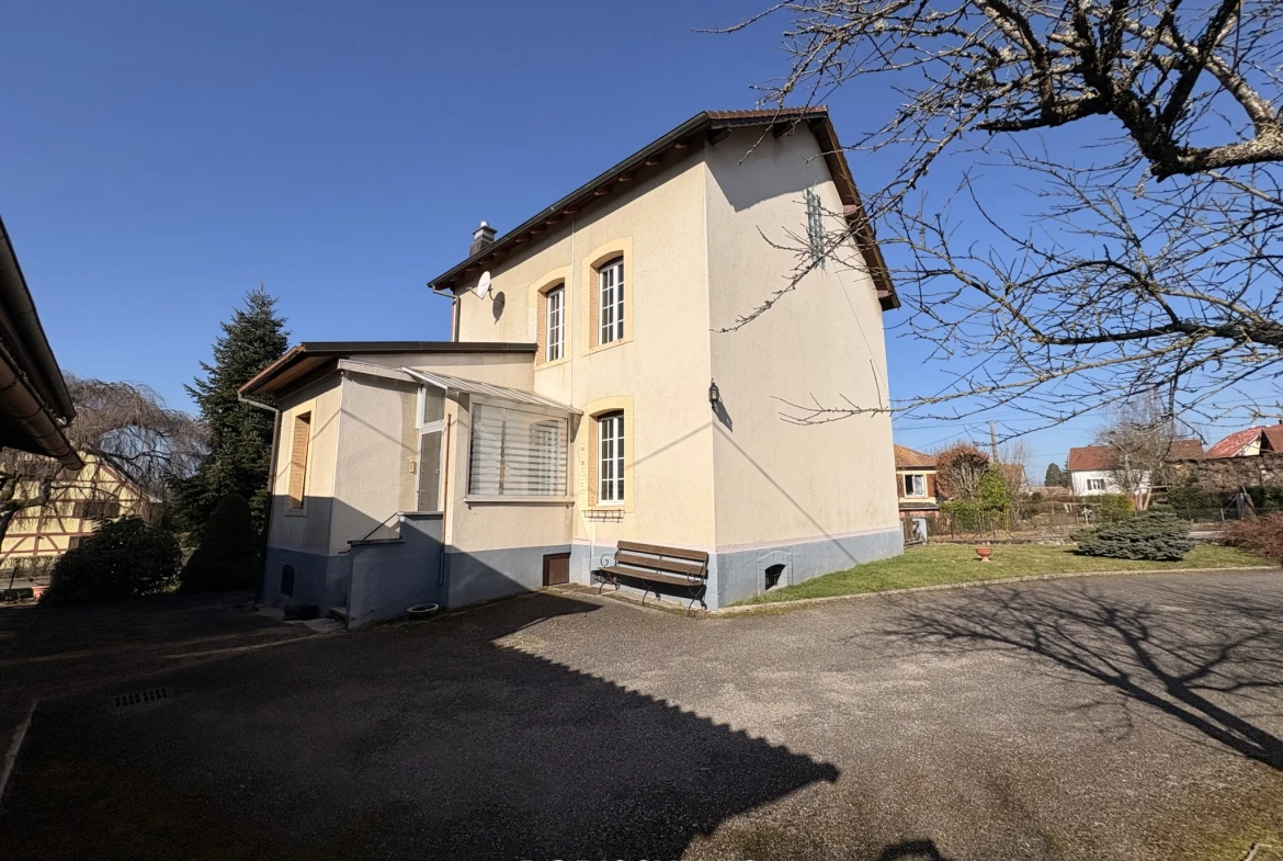 Maison avec potentiel de 186 m² à Montreux-vieux, idéal investisseur 