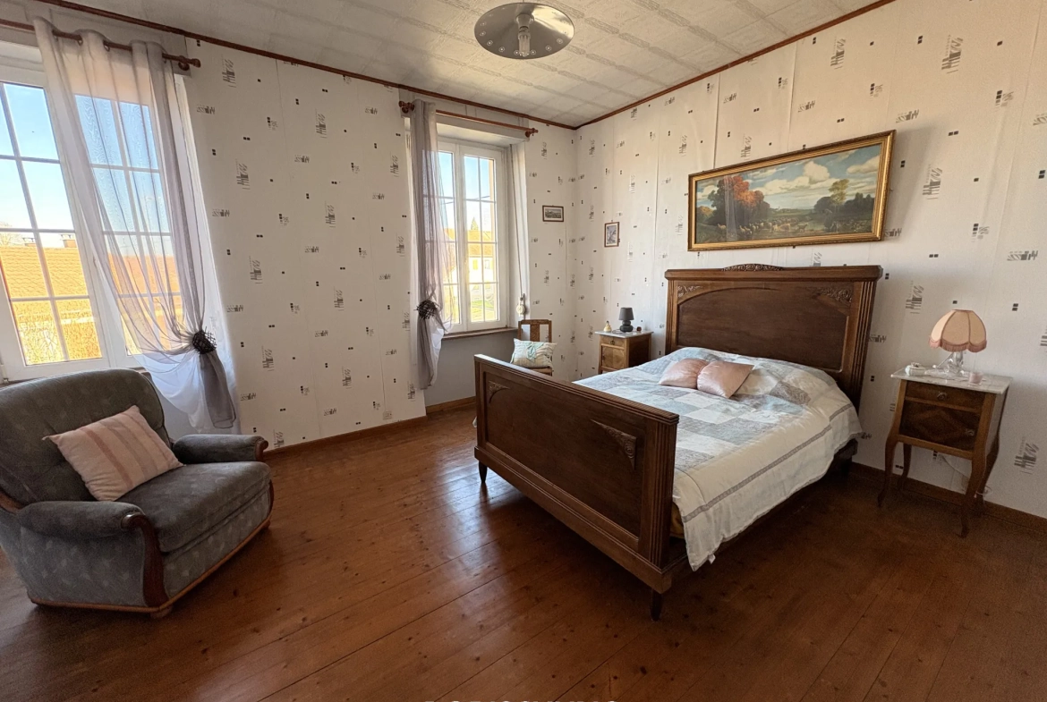 Maison avec potentiel de 186 m² à Montreux-vieux, idéal investisseur 
