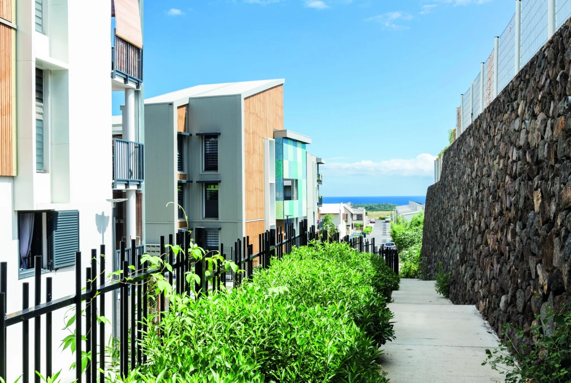 Terrain constructible de 311 m² à Marie Caze, La Réunion - Secteur résidentiel privilégié 