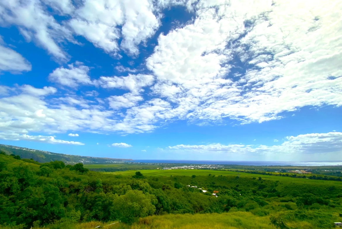 Terrain constructible de 311 m² à Marie Caze, La Réunion - Secteur résidentiel privilégié 