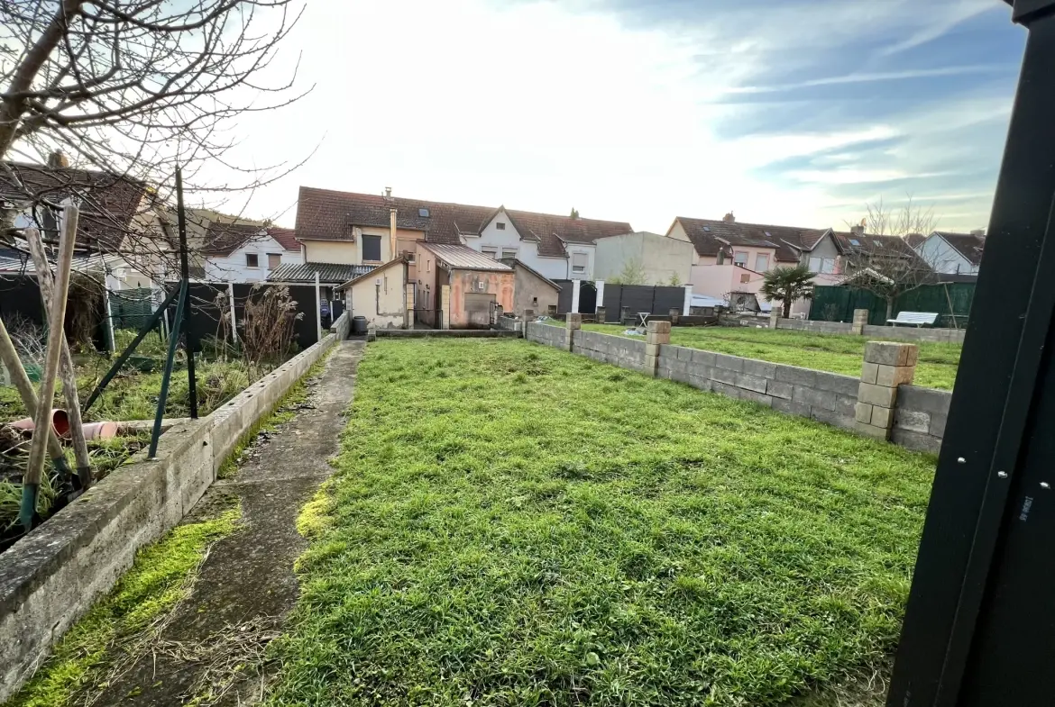 Maison de village rénovée à Falck – 2 chambres, jardin, idéal primo-accédant 