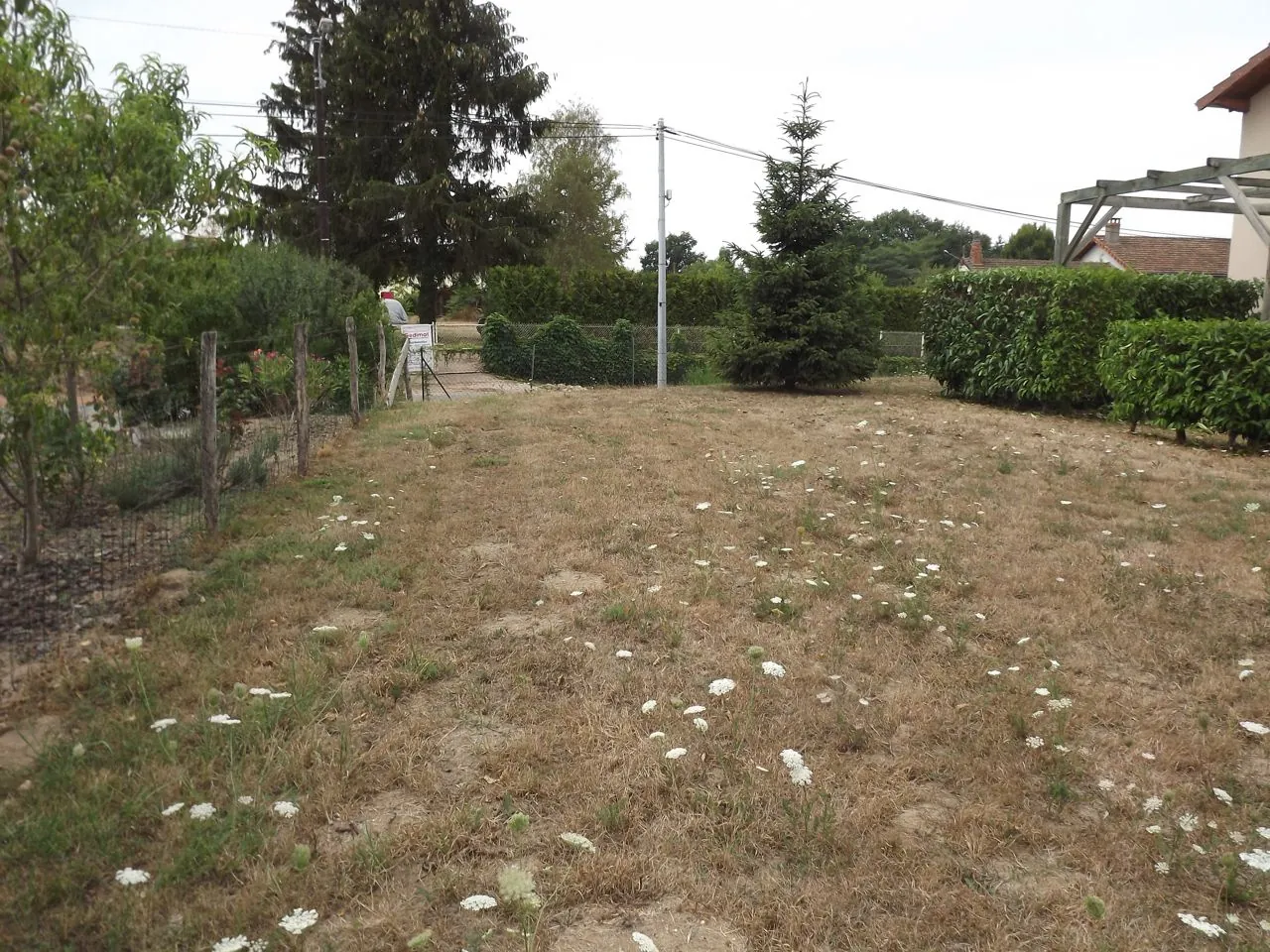 Maison d'environ 85 m² avec jardin privé à Artaix en Saône-et-Loire 