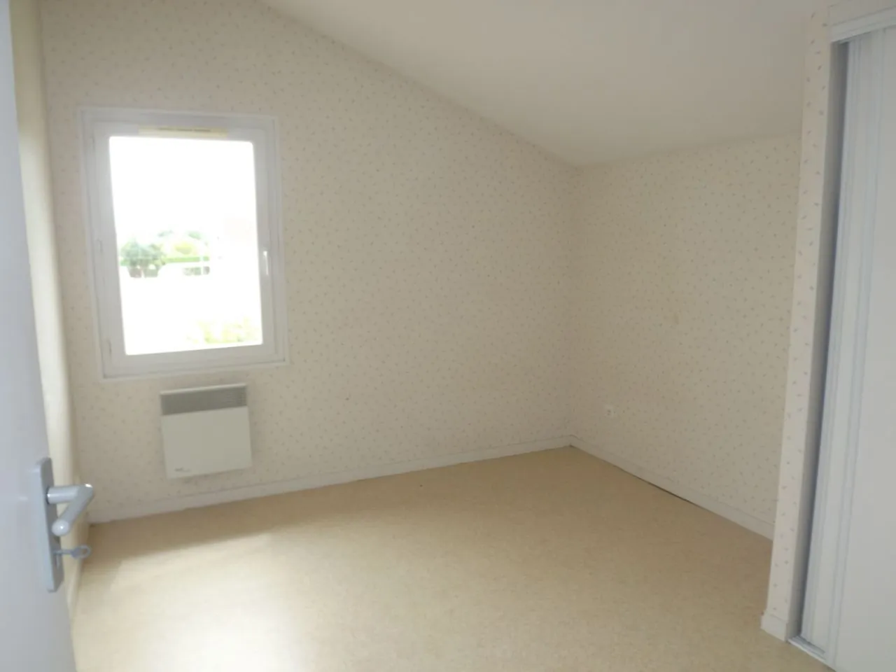 Maison d'environ 85 m² avec jardin privé à Artaix en Saône-et-Loire 
