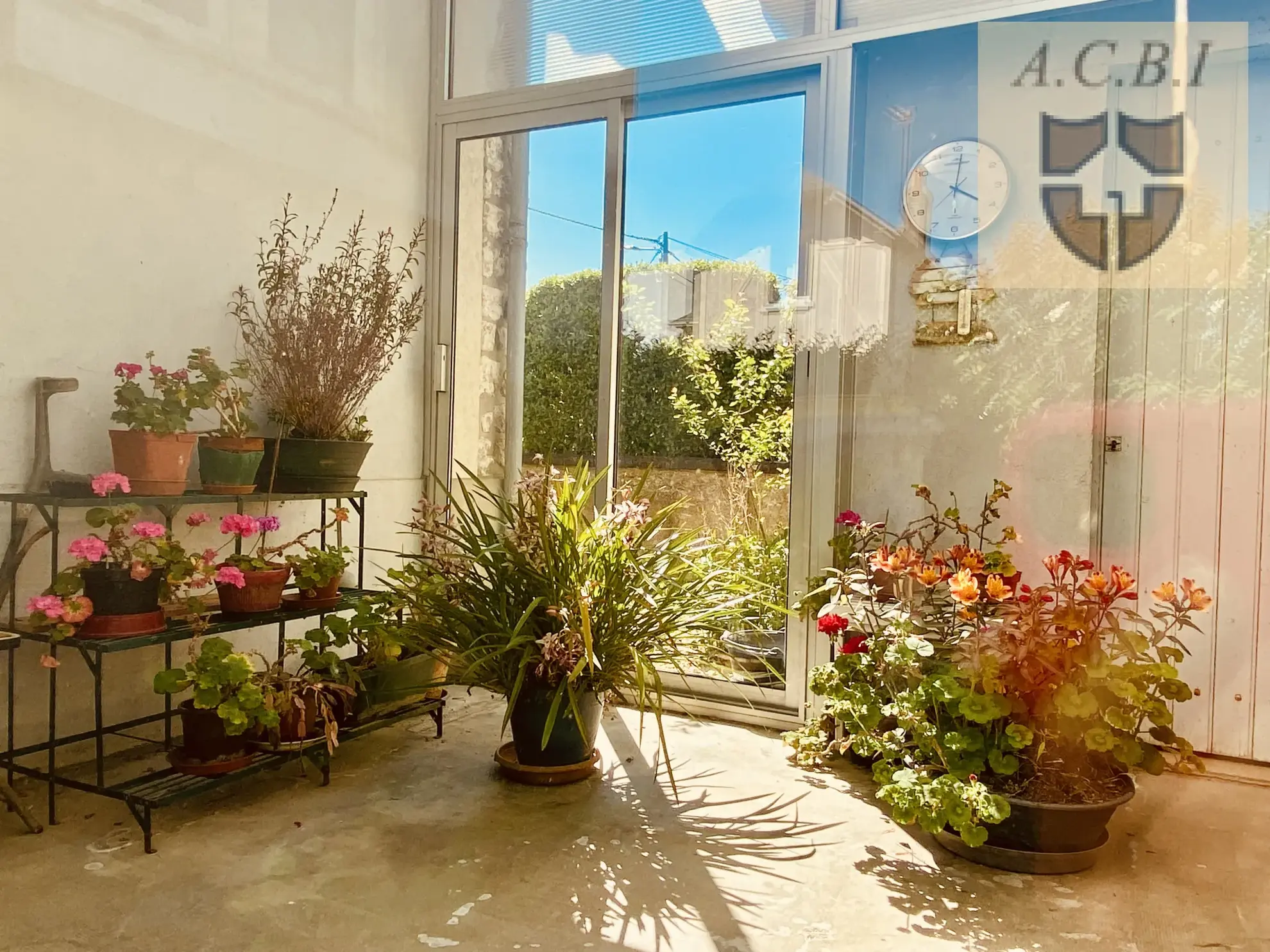 Maison à vendre à Vendôme avec jardin, garage et potentiel de rénovation 