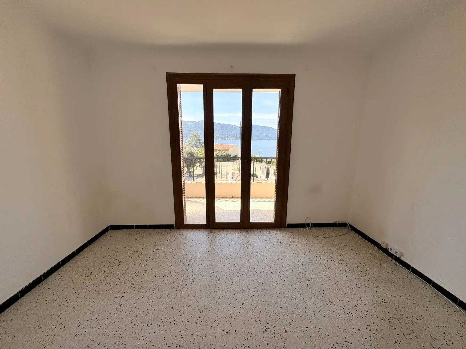 Appartement T3 en Duplex à Tiuccia près d'Ajaccio – 61 m² avec Terrasse et Parking 