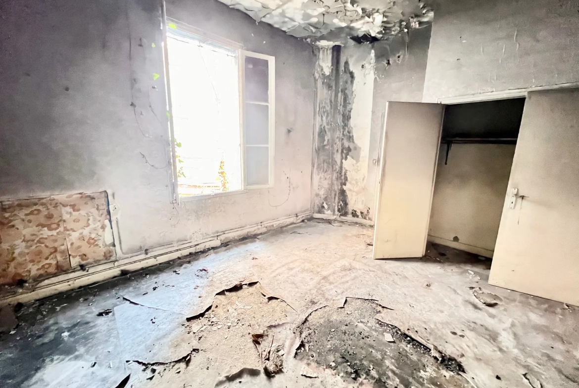 Immeuble à rénover à Tarbes – Opportunité d'investissement dans le centre-ville 