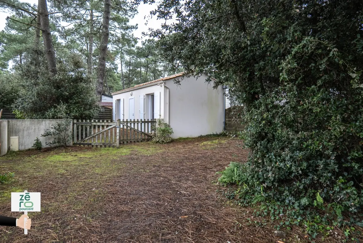 Maison à vendre à 800 mètres de la plage des Conches à Longeville-sur-mer 