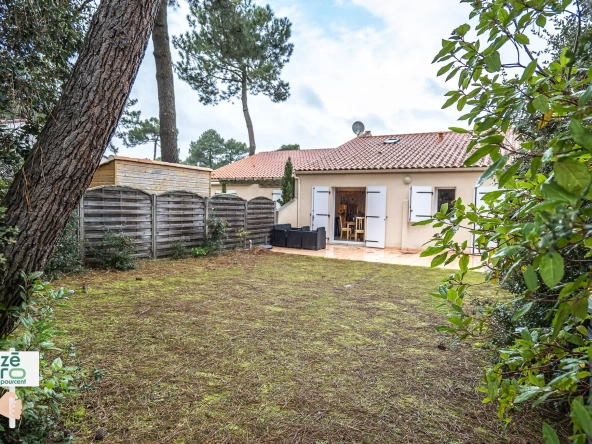 Maison à vendre à 800 mètres de la plage des Conches à Longeville-sur-mer