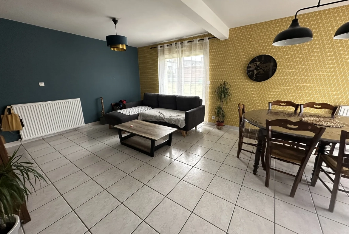 Maison à vendre à Baud - 3 chambres, garage et terrain de 429 m² 