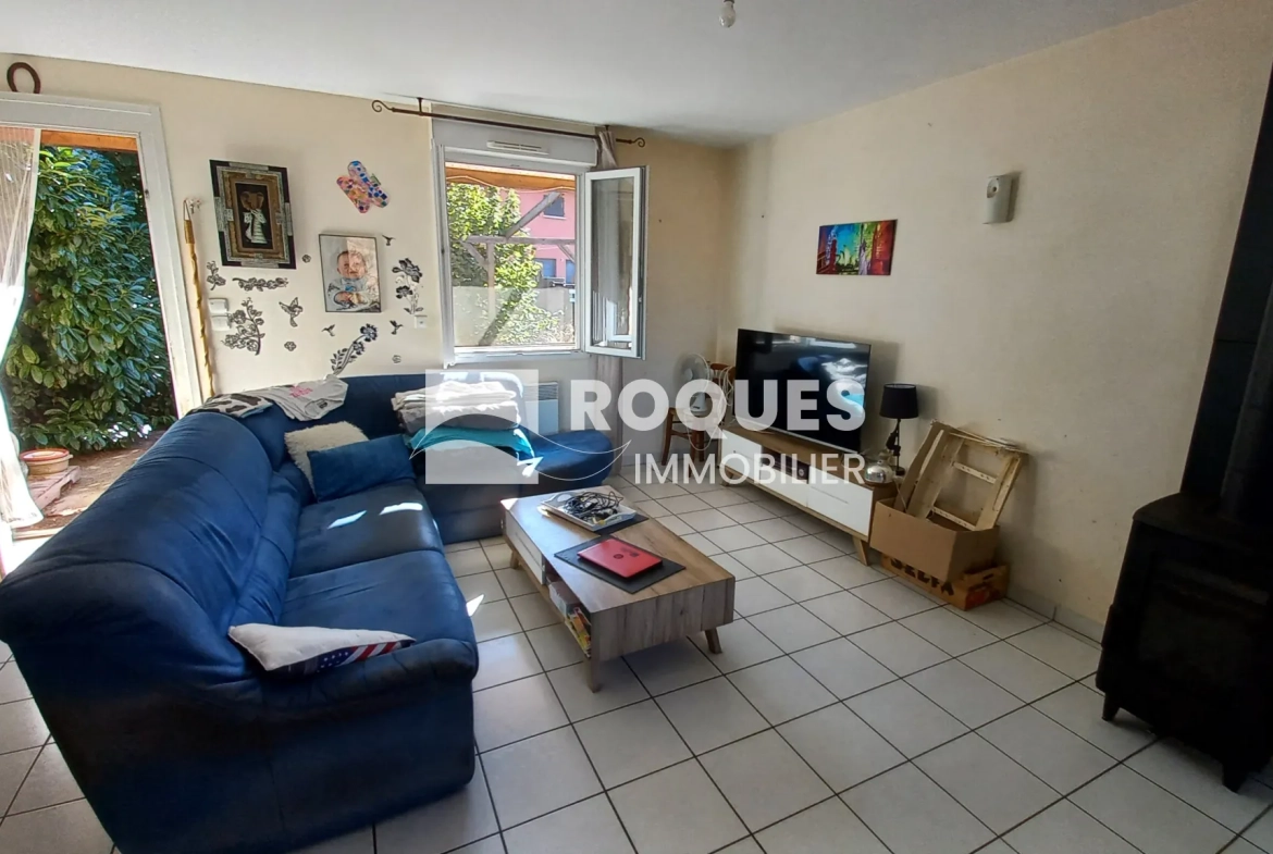 Maison de plain-pied à Creissels avec vue imprenable et jardin de 591 m² 