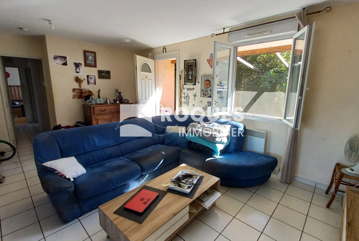 Maison de plain-pied à Creissels avec vue imprenable et jardin de 591 m² 