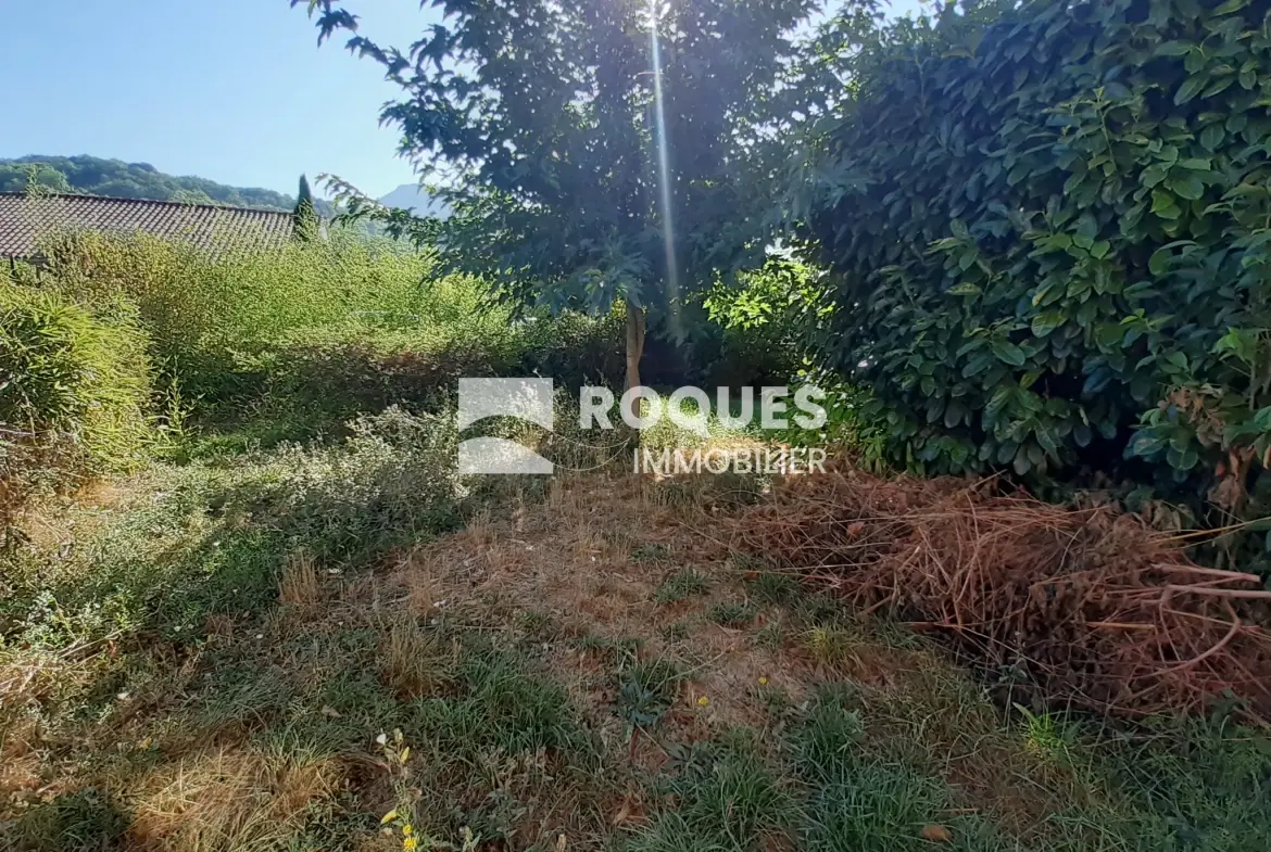Maison de plain-pied à Creissels avec vue imprenable et jardin de 591 m² 