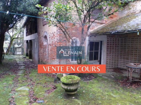 Maison de ville à Cerizay avec grand terrain et dépendance, idéal rénovation