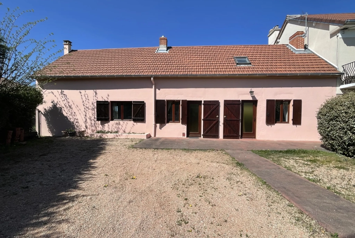 Longère à Bellerive-sur-Allier de 121m² avec potentiel d'investissement 