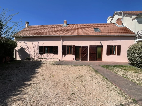 Longère à Bellerive-sur-Allier de 121m² avec potentiel d'investissement