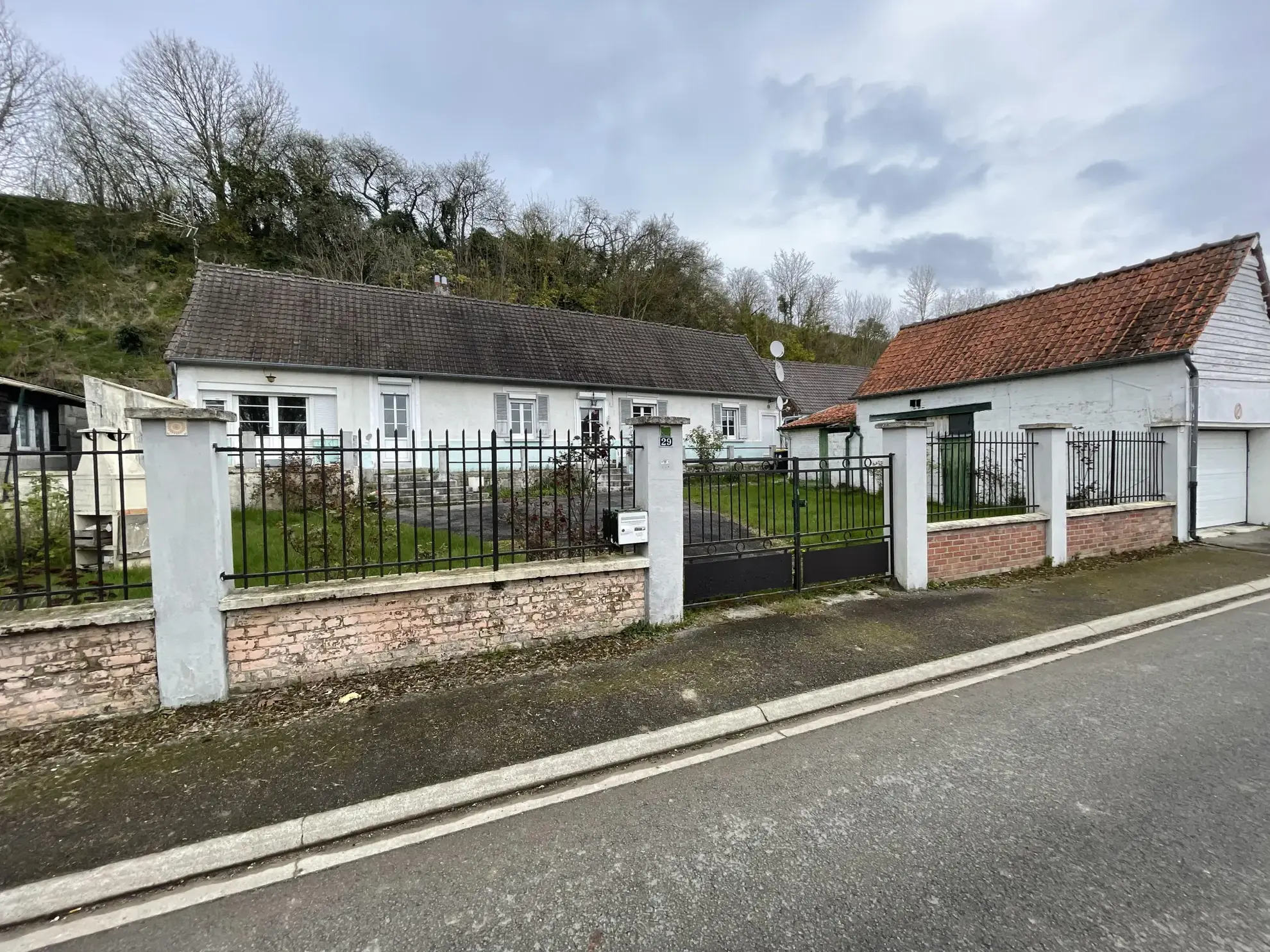 Longère à vendre proche Bray-Sur-Somme - 100 m² avec terrain de 700 m² 