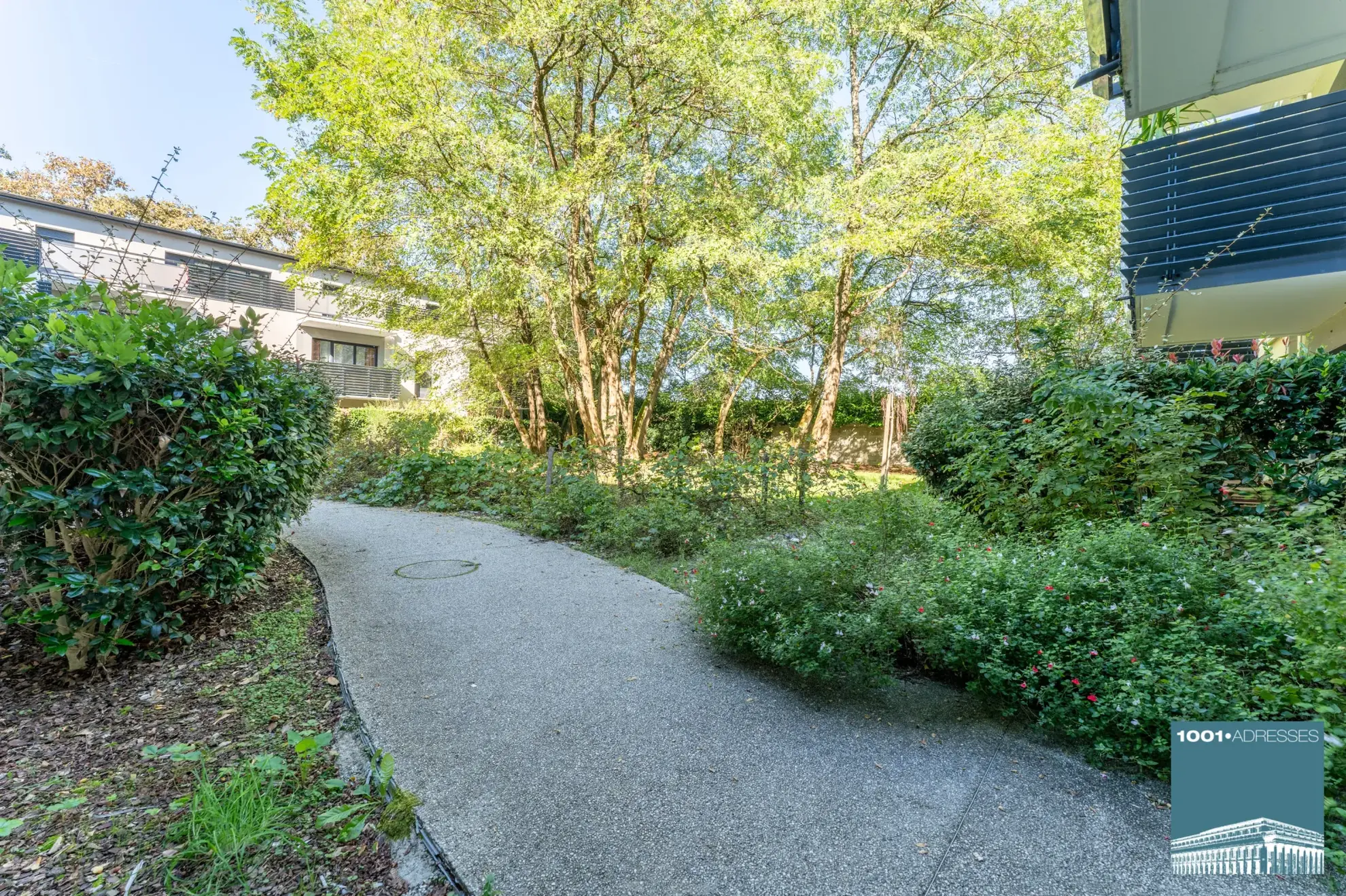 Appartement T2 à Parempuyre avec terrasse et parking sécurisé au centre-ville 