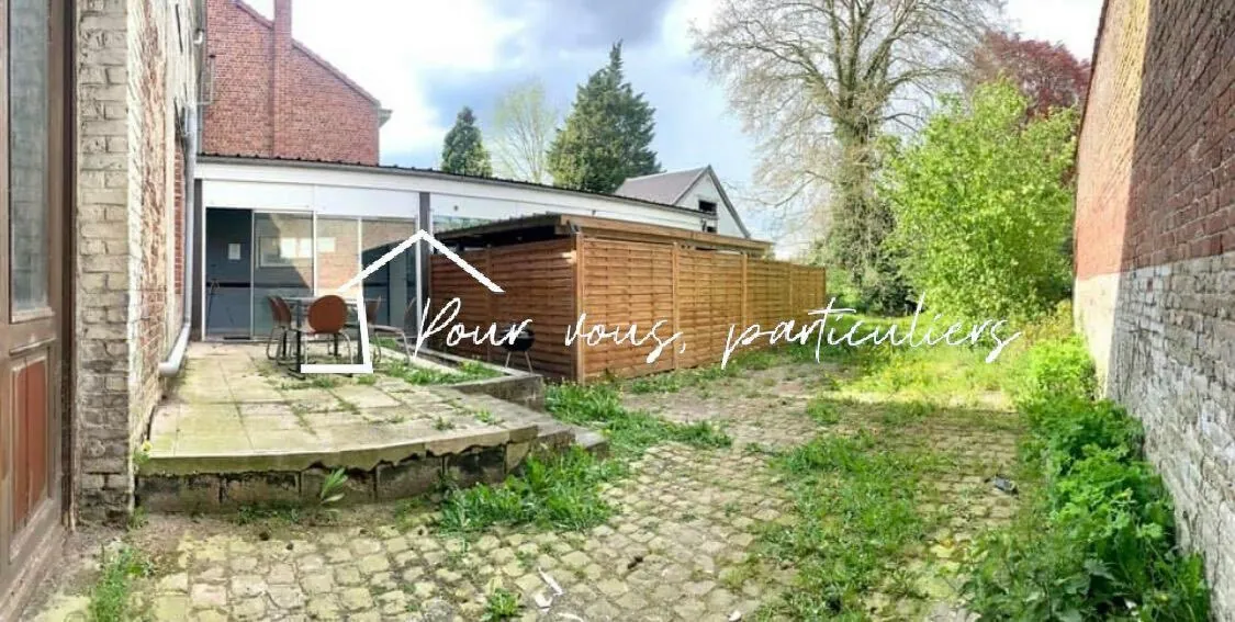 Immeuble de rapport à Raismes de 268 m² avec fort potentiel d'investissement 