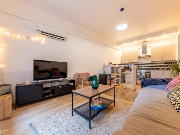 Appartement 3 pièces rénové avec terrasse et parking à Nice, secteur Parc Impérial