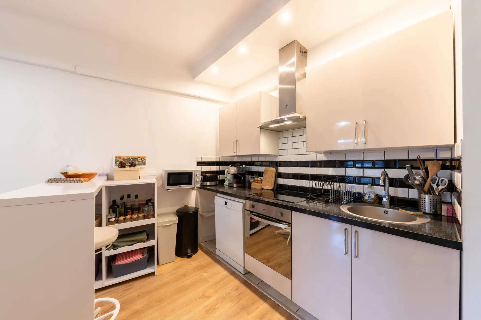 Appartement 3 pièces rénové avec terrasse et parking à Nice, secteur Parc Impérial 