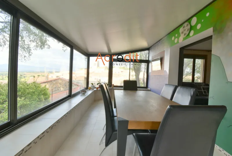 Maison à vendre au Pouget avec 3 chambres, véranda et vue panoramique - Opportunité à ne pas manquer 