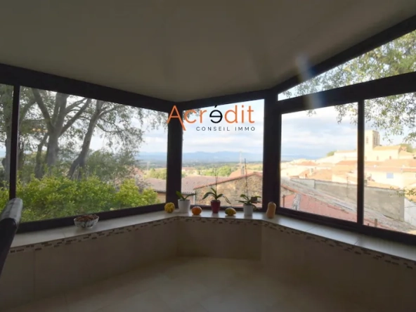 Maison à vendre au Pouget avec 3 chambres, véranda et vue panoramique - Opportunité à ne pas manquer
