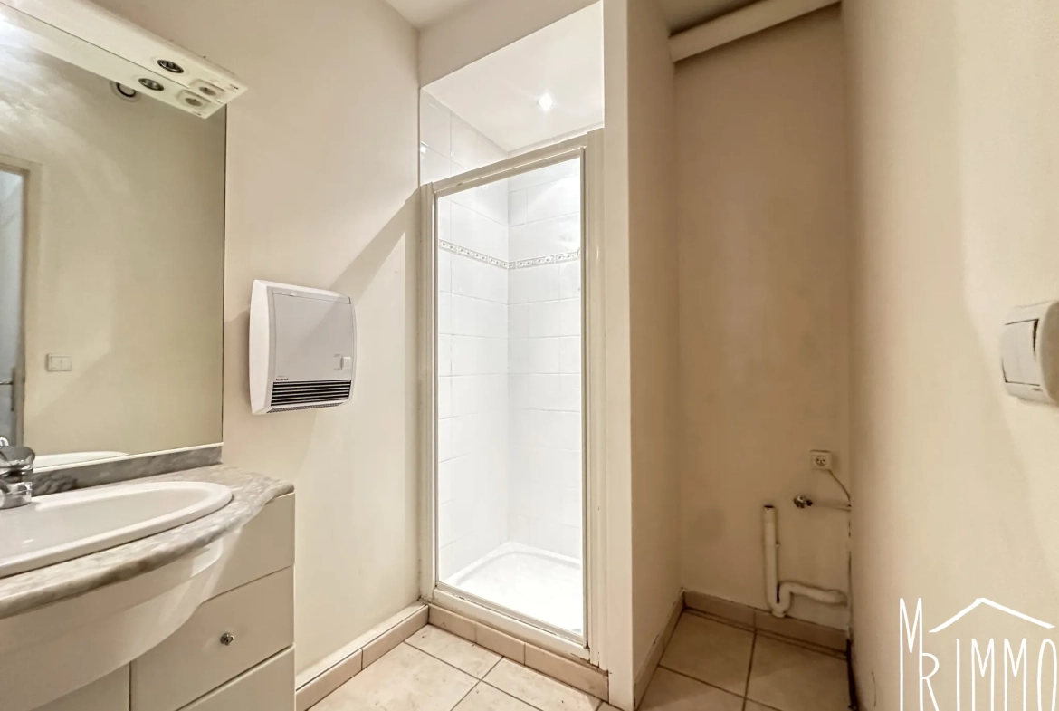 Appartement T4 de 97 m² à vendre au centre de Montpellier avec parking privé 