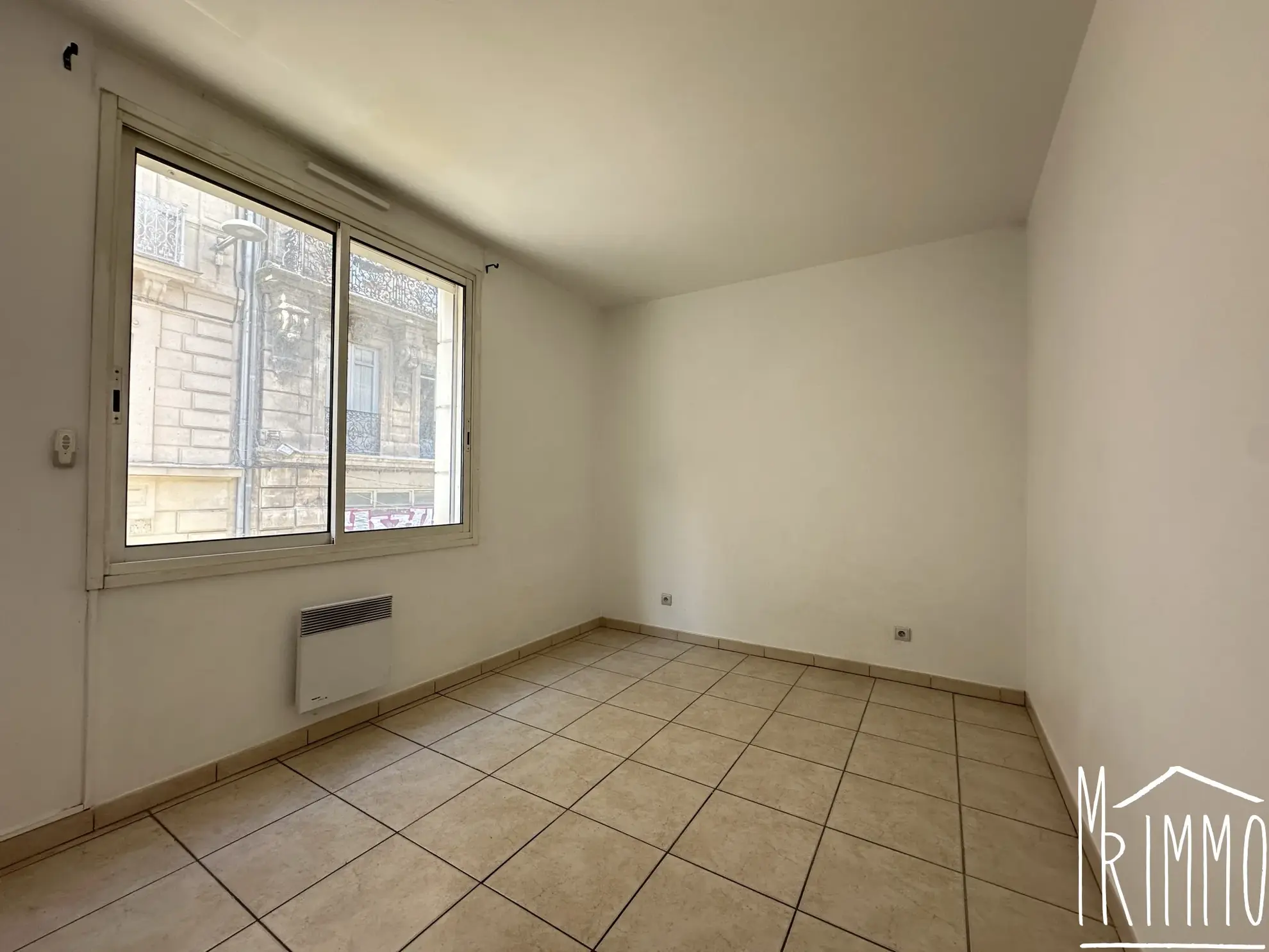 Appartement T4 de 97 m² à vendre au centre de Montpellier avec parking privé 